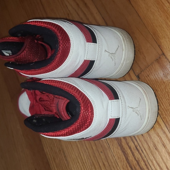 Jordans Men Size 13 - Picture 2 of 7